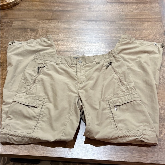 REI Convertible Hiking Pants Womens 8 Zip-Off Cargo Pockets Tan Outerwear - Picture 1 of 10
